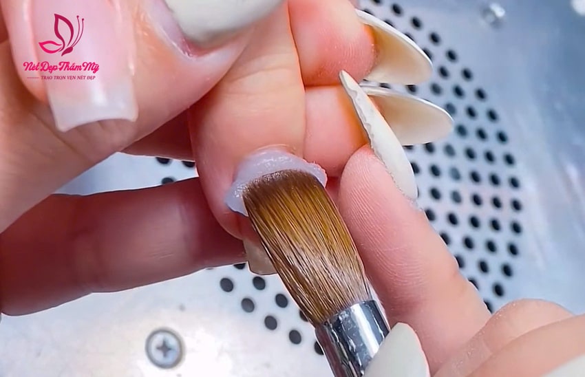 acrylic nails