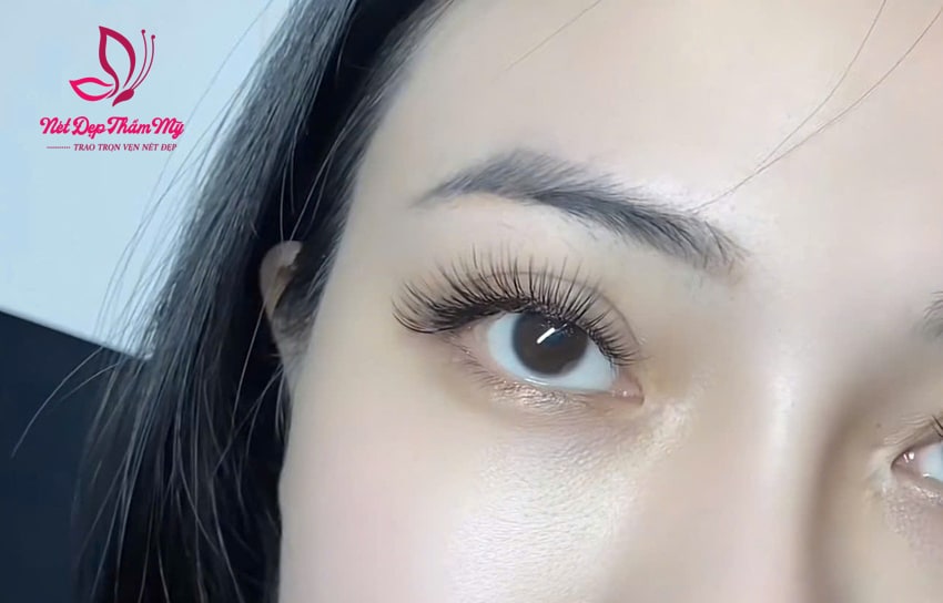 kiêng nước khi mới nối mi