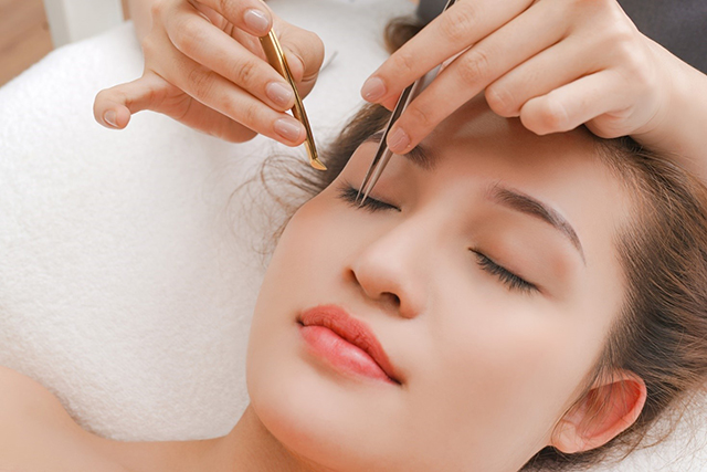 lông mi bị rụng có mọc lại được không