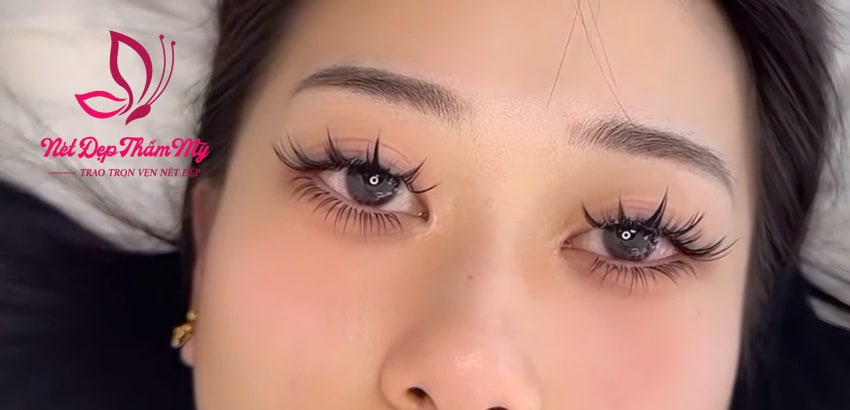 mắt ướt đẹp