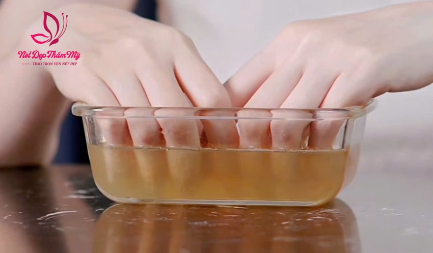 cách dưỡng móng tay nhanh dài
