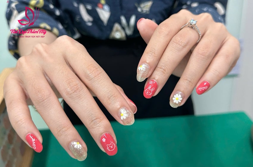 làm nail tại hà quận 8