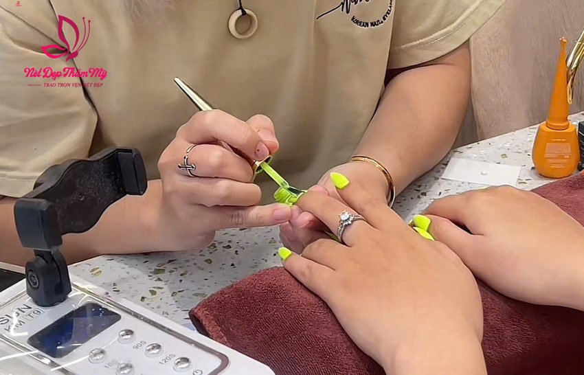 thợ làm nail quận 8